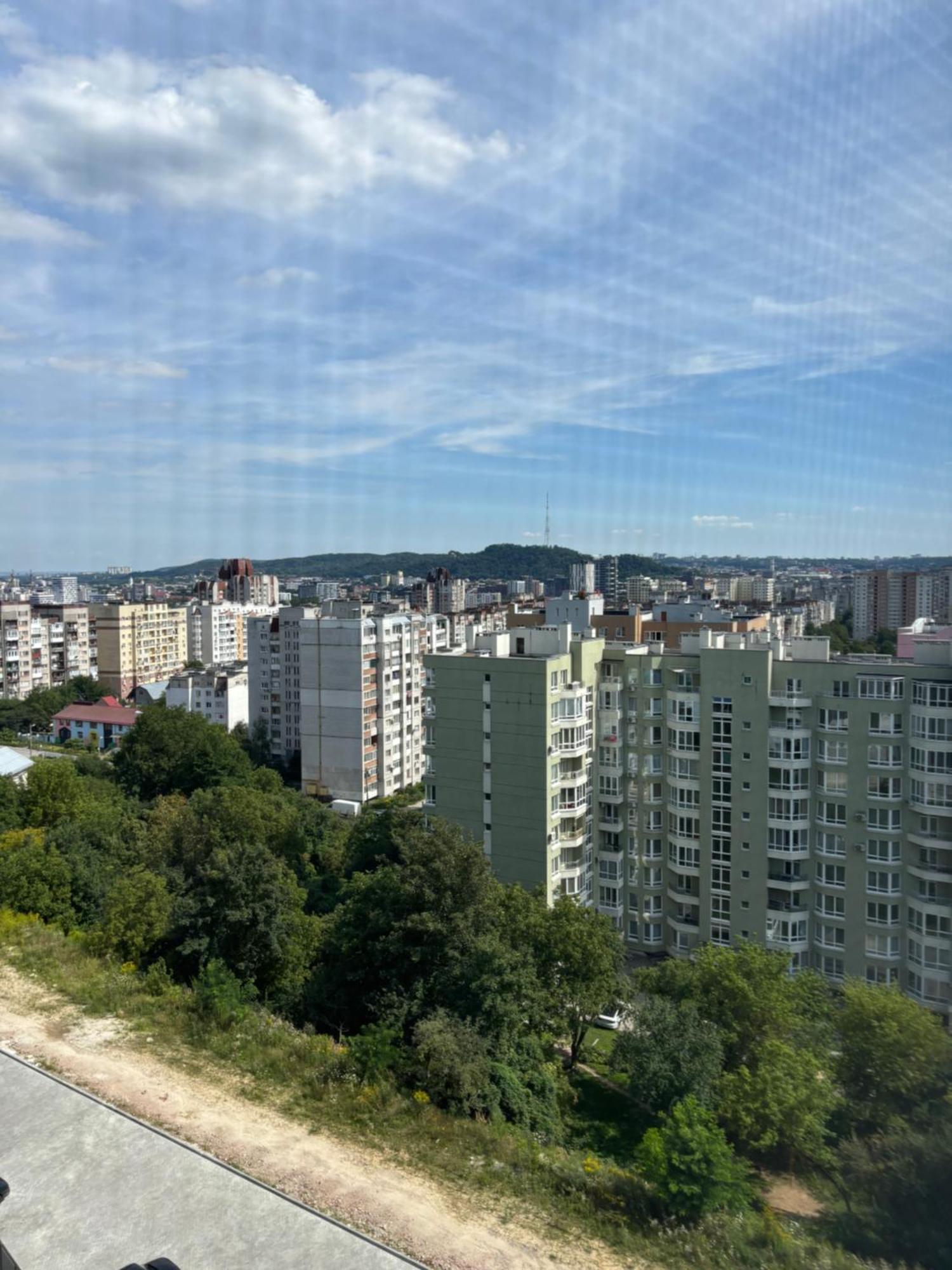 Апартаменти З Виглядом На Місто Liov Exterior foto